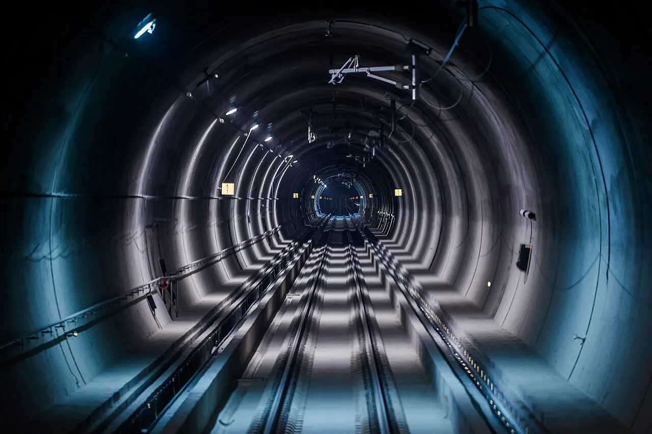 Tunnel T8 van de tweede spoorlijn Divača-Koper bij Dekani, het project dat nu wordt geleid door 2TDK's nieuwe directeur Marko Pogačnik.